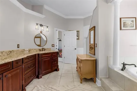 6137 Lake Charm Circle Oviedo FL 32765