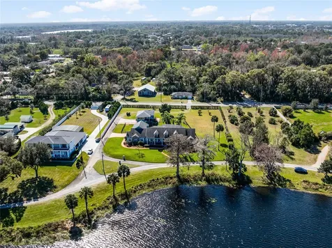 6137 Lake Charm Circle Oviedo FL 32765