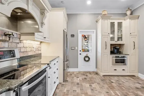 6137 Lake Charm Circle Oviedo FL 32765