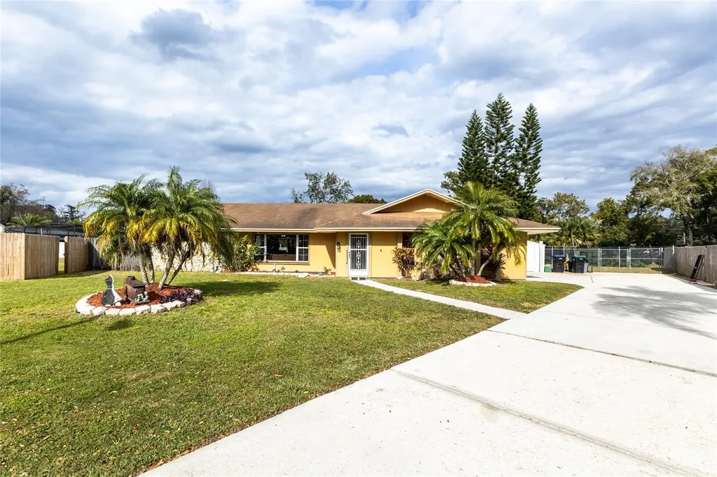 1435 Bayhead Court Orlando FL 32825