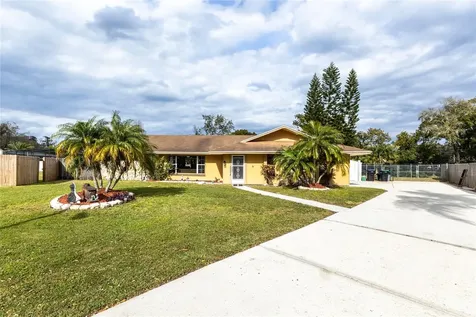1435 Bayhead Court Orlando FL 32825
