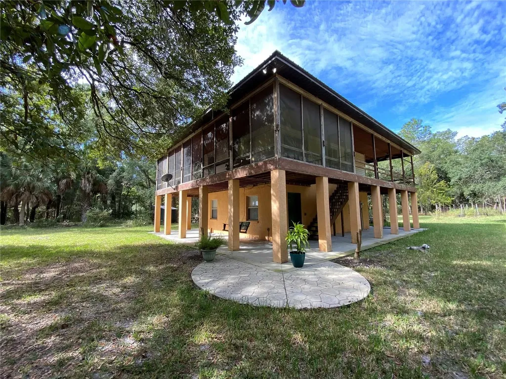 2670 NW 60th Avenue Chiefland FL 32626
