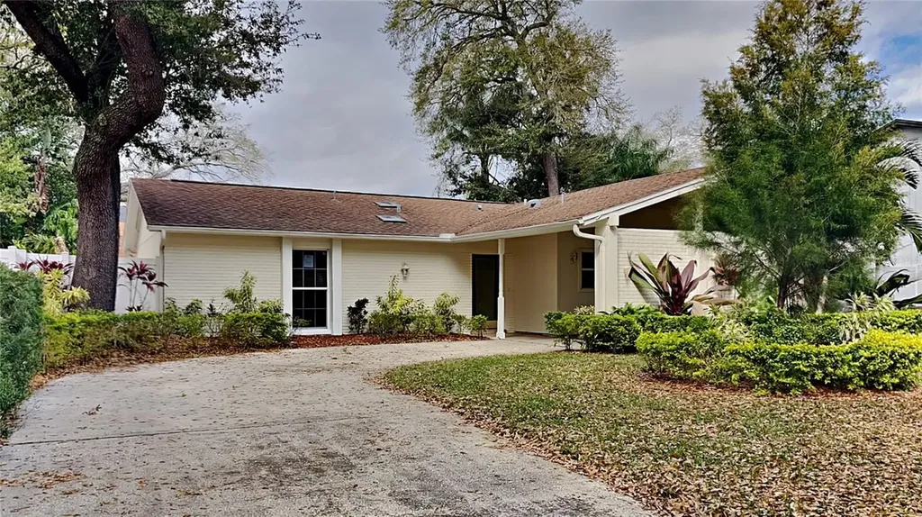 3119 W Burke Street Tampa FL 33614