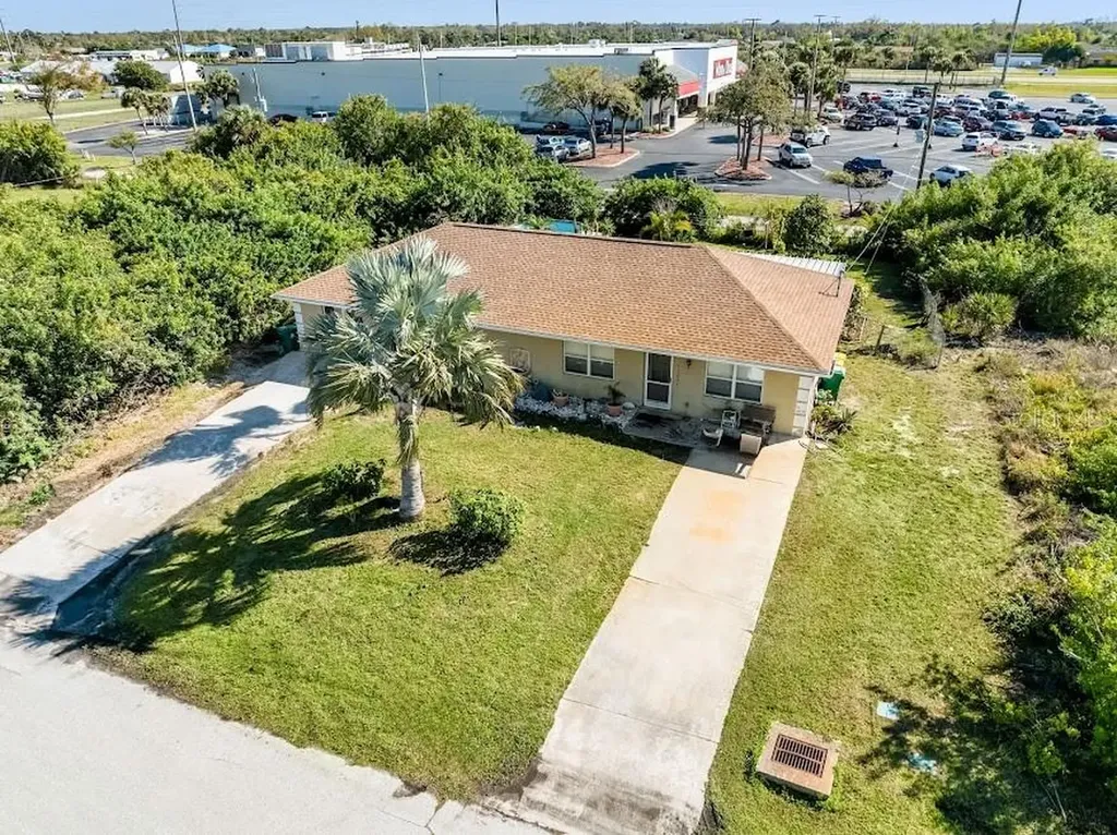 11033 Reims Avenue Englewood FL 34224