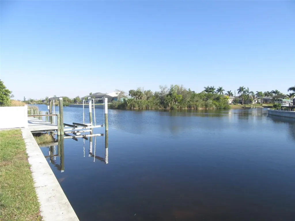 9572 Singer Circle Port Charlotte FL 33981