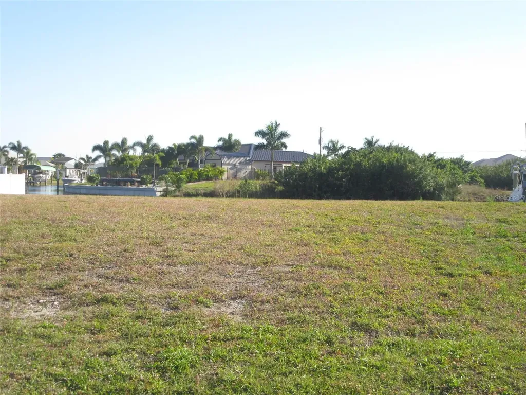 9572 Singer Circle Port Charlotte FL 33981