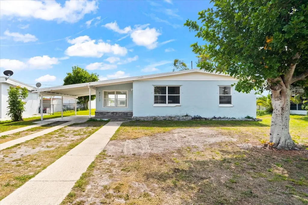 8217 Aero Avenue North Port FL 34287