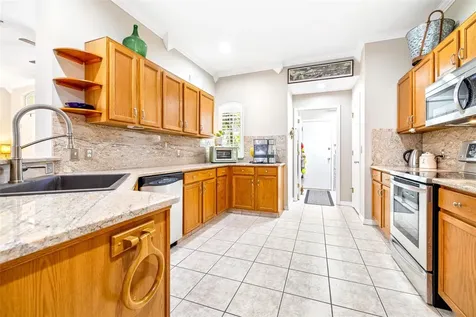 1606 Hidden Meadow Court Valrico FL 33594