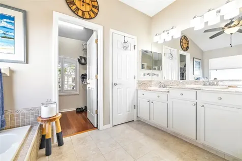 1606 Hidden Meadow Court Valrico FL 33594