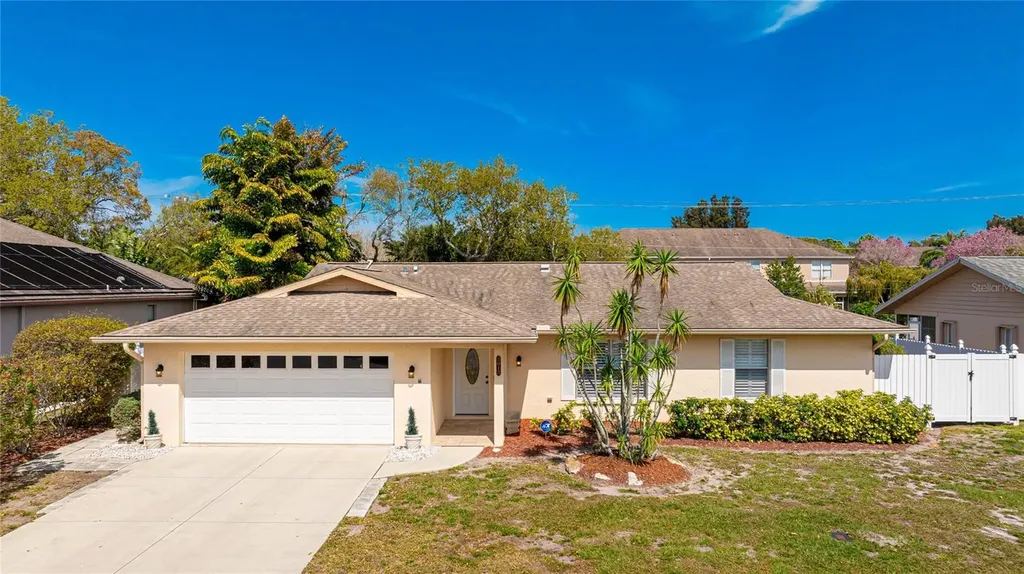 3913 Helene Street Sarasota FL 34233
