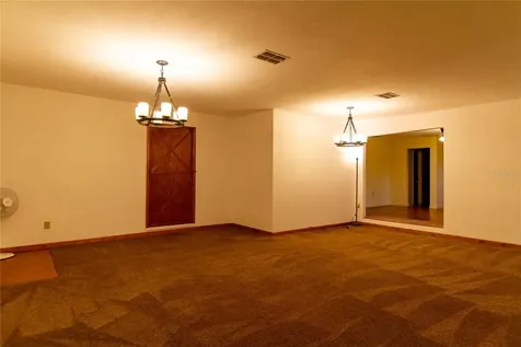 2301 S Wiggins Road Plant City FL 33566