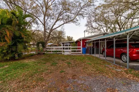 2301 S Wiggins Road Plant City FL 33566
