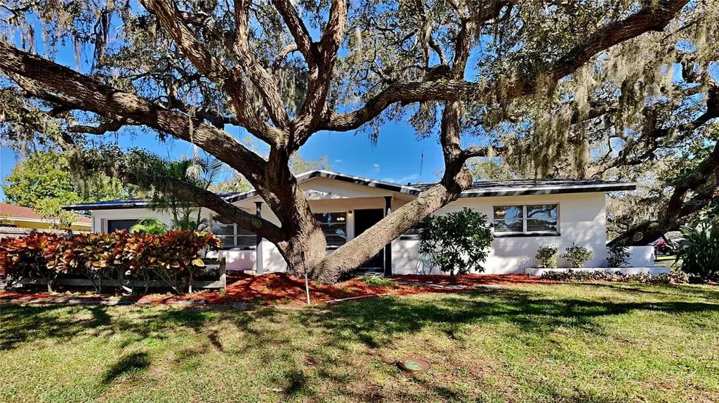 6749 114th Street Seminole FL 33772