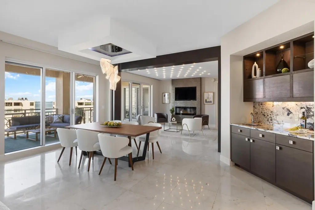 35 Watergate Drive Sarasota FL 34236