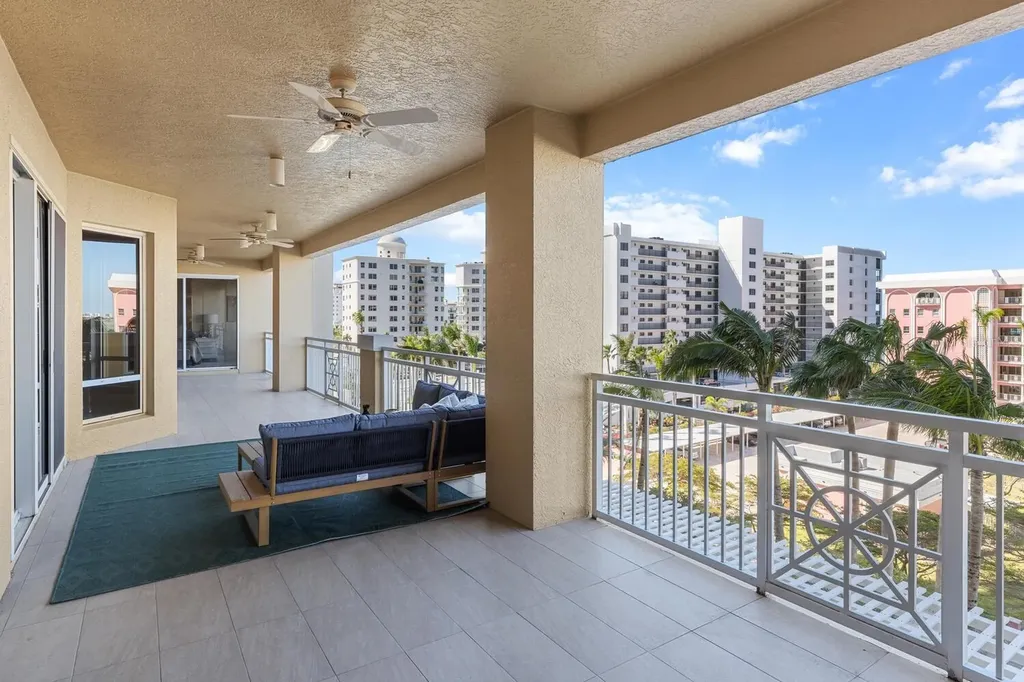 35 Watergate Drive Sarasota FL 34236