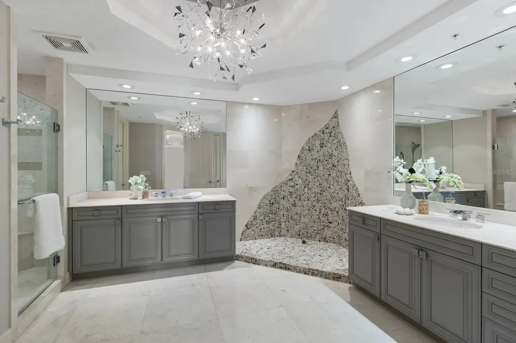 35 Watergate Drive Sarasota FL 34236