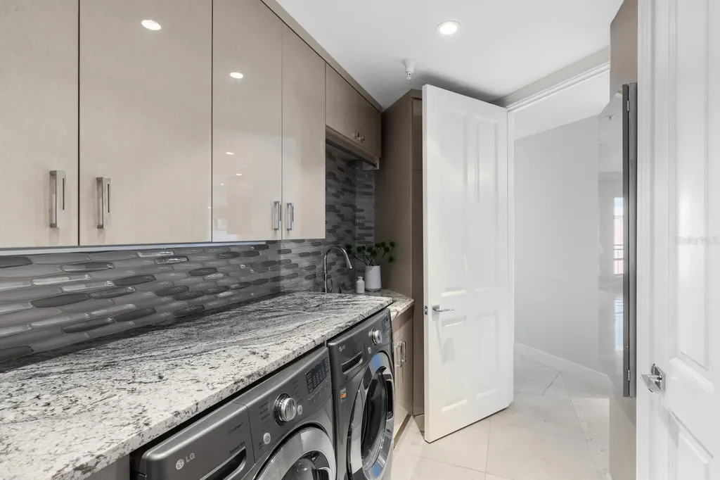 35 Watergate Drive Sarasota FL 34236