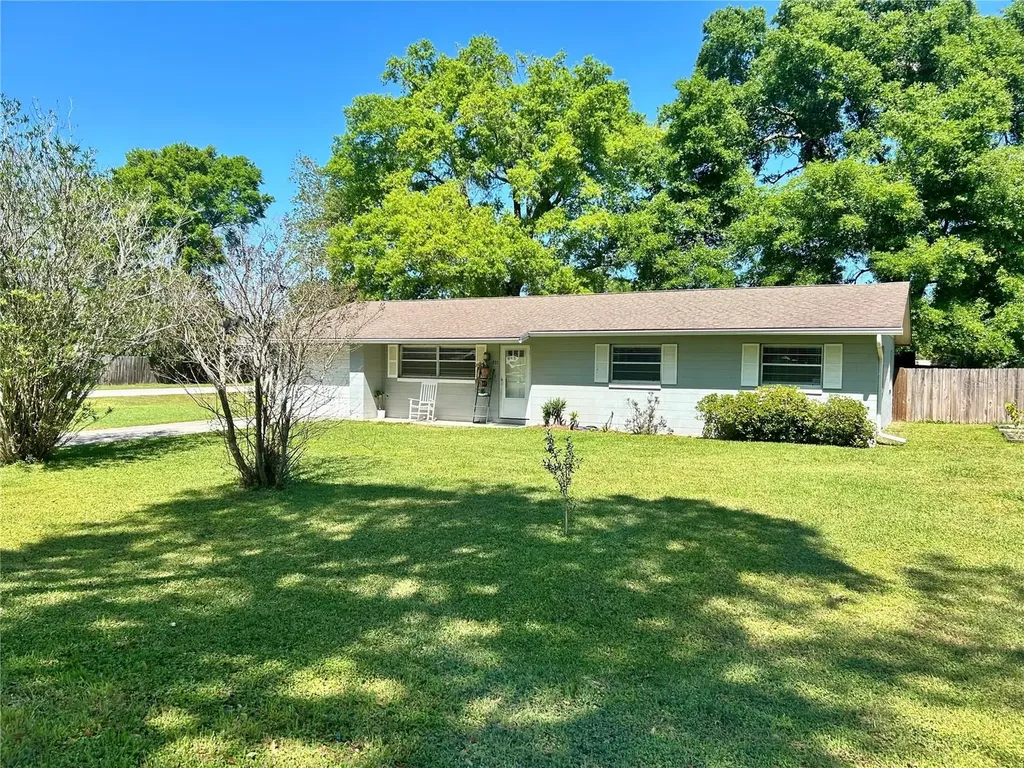 901 NE 42nd Street Ocala FL 34479