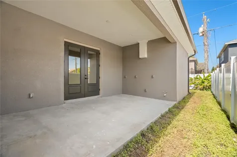 6097 82nd Avenue N Pinellas Park FL 33781