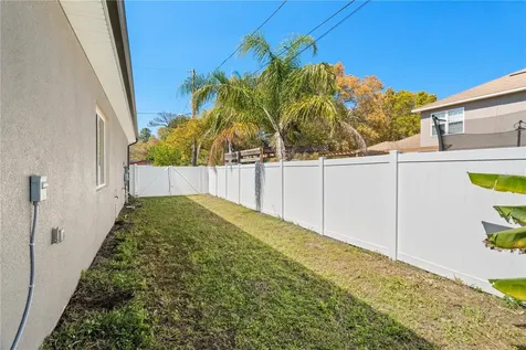 6097 82nd Avenue N Pinellas Park FL 33781