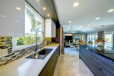 414 Meadow Lark Drive Sarasota FL 34236
