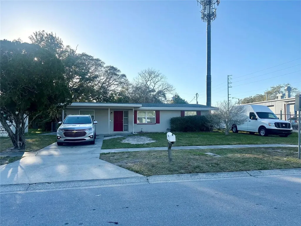 1374 Lady Marion Lane Dunedin FL 34698