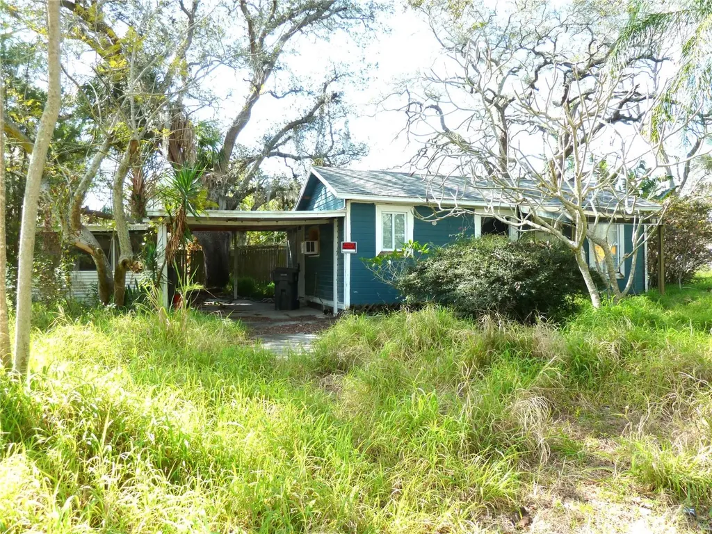 3190 69th Avenue N St Petersburg FL 33702