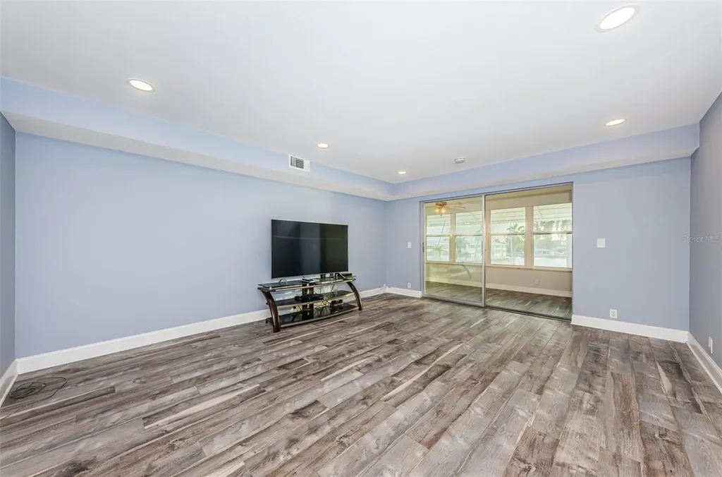 1868 Shore Drive S South Pasadena FL 33707