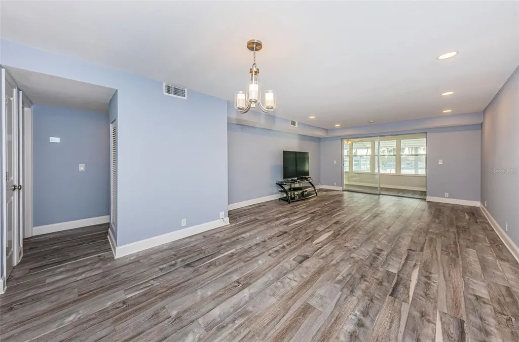 1868 Shore Drive S South Pasadena FL 33707