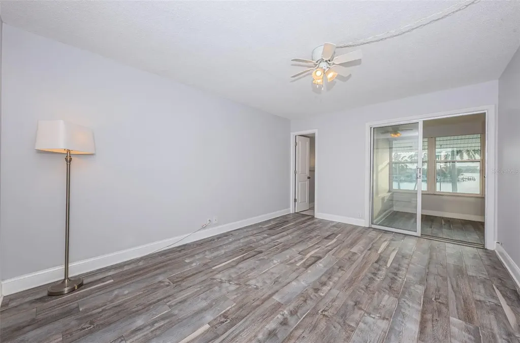 1868 Shore Drive S South Pasadena FL 33707