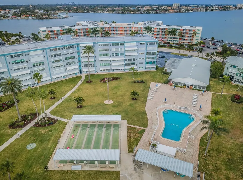 1868 Shore Drive S South Pasadena FL 33707