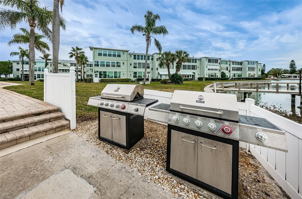 1868 Shore Drive S South Pasadena FL 33707