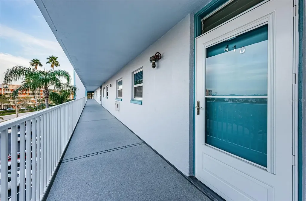 1868 Shore Drive S South Pasadena FL 33707