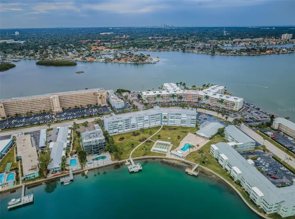 1868 Shore Drive S South Pasadena FL 33707