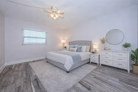1868 Shore Drive S South Pasadena FL 33707