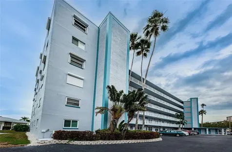 1868 Shore Drive S South Pasadena FL 33707