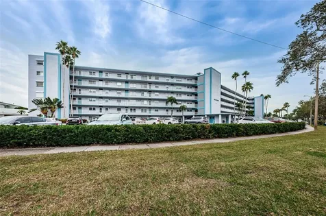 1868 Shore Drive S South Pasadena FL 33707
