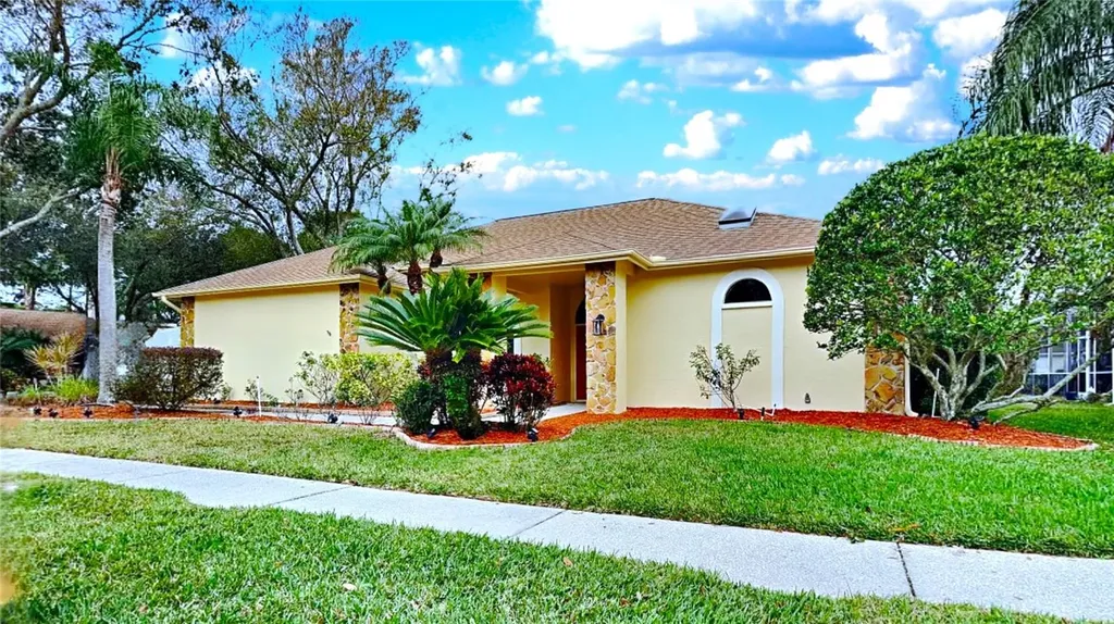 18902 Edinborough Way Tampa FL 33647