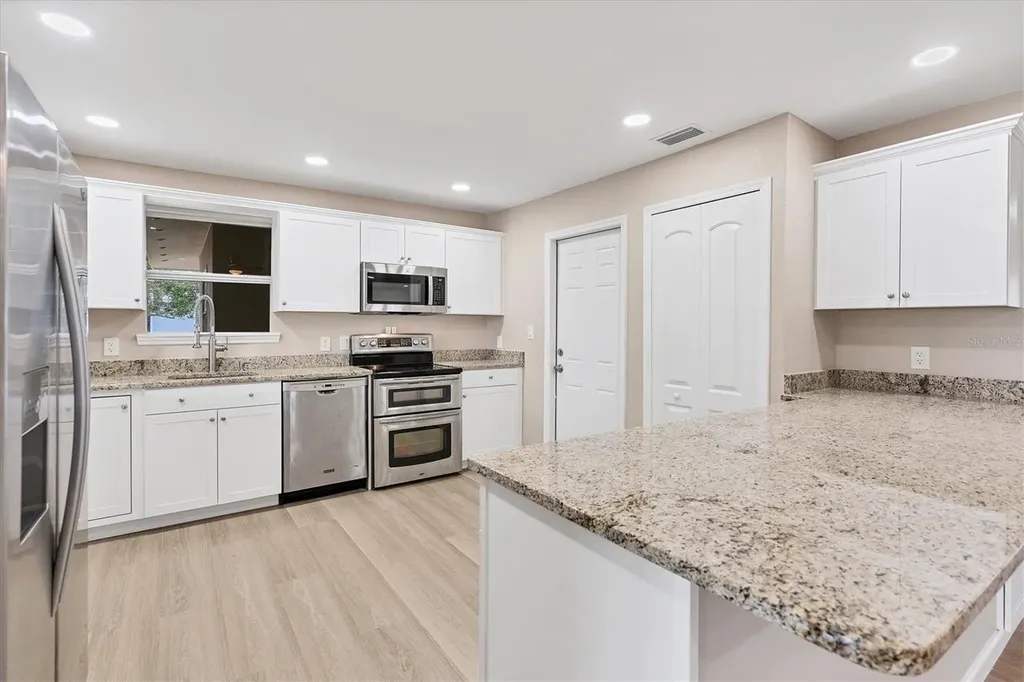 76 Caddy Road Rotonda West FL 33947
