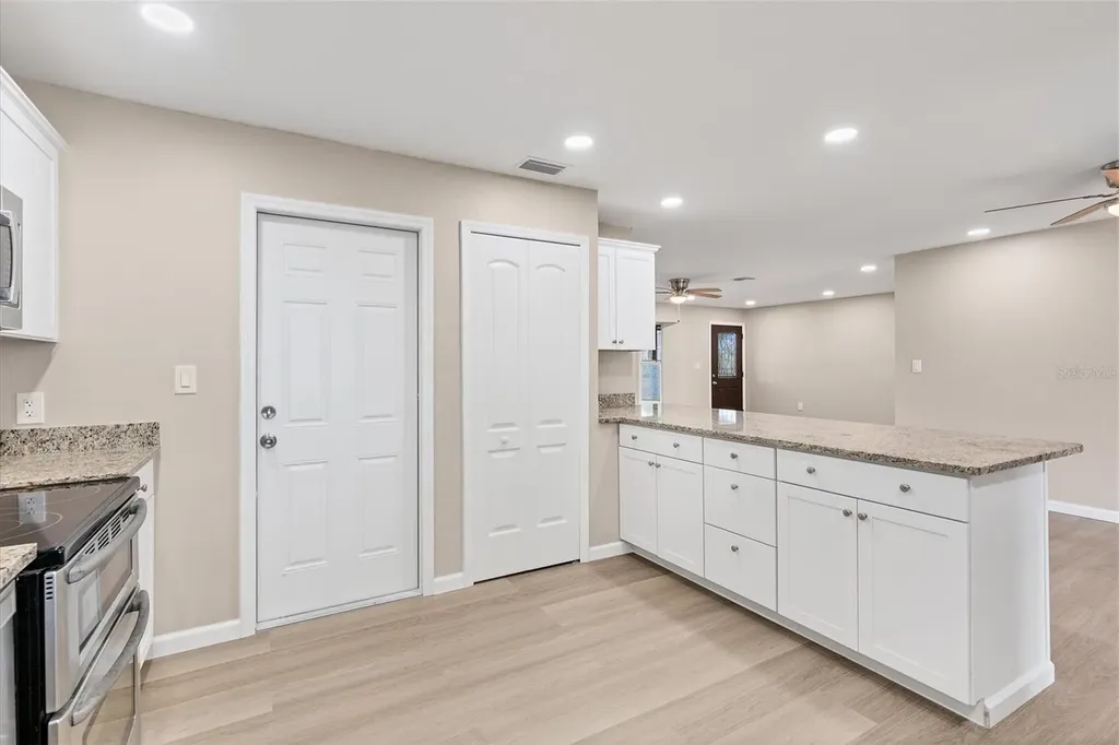 76 Caddy Road Rotonda West FL 33947