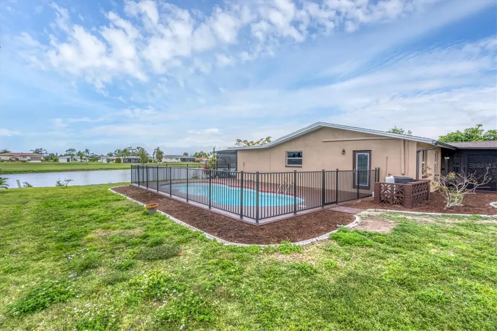 76 Caddy Road Rotonda West FL 33947