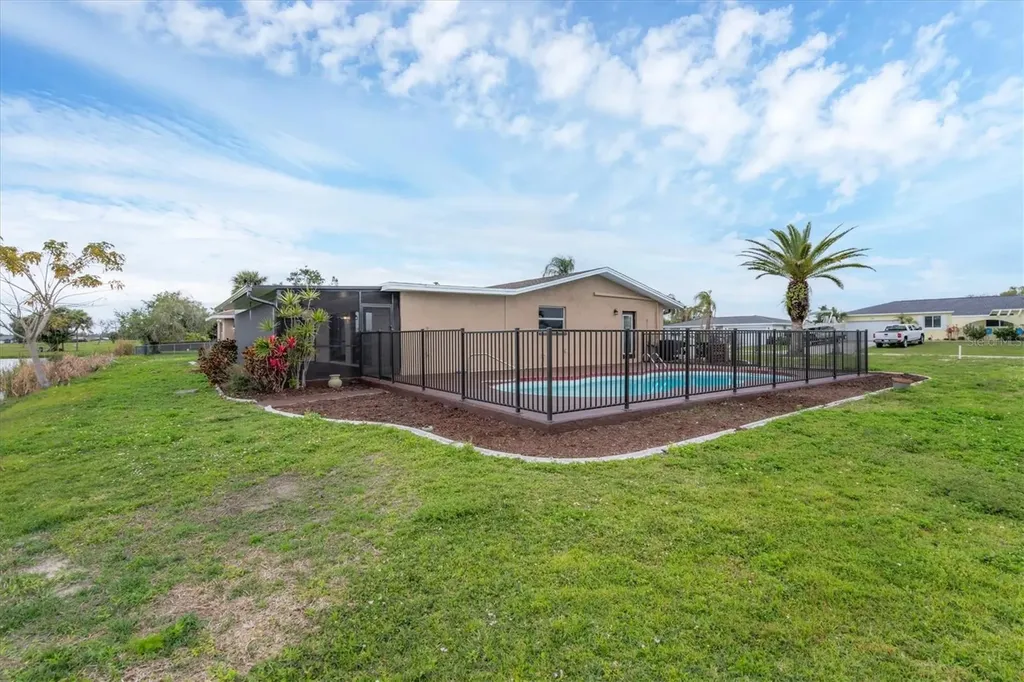 76 Caddy Road Rotonda West FL 33947
