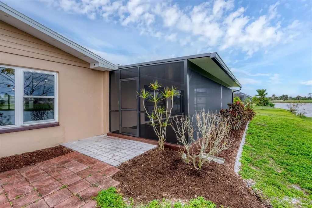 76 Caddy Road Rotonda West FL 33947