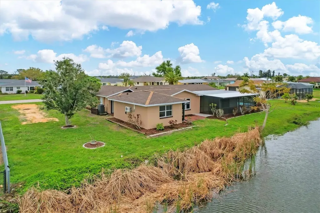 76 Caddy Road Rotonda West FL 33947