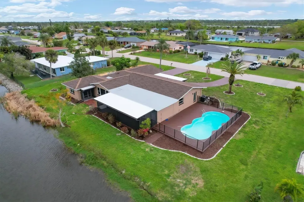 76 Caddy Road Rotonda West FL 33947
