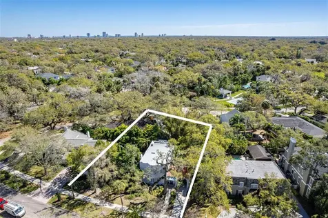 4804 W Woodmere Road Tampa FL 33609