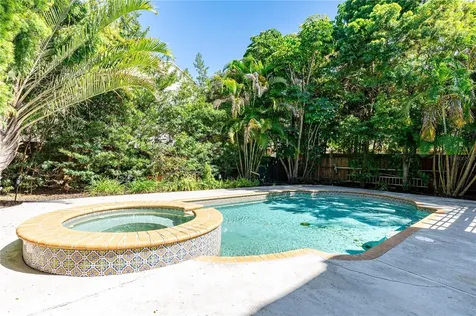 4804 W Woodmere Road Tampa FL 33609