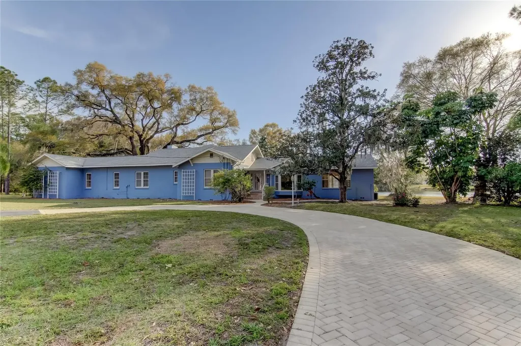 921 Newberger Road Lutz FL 33549