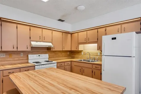 5338 Golden Gate Boulevard Polk City FL 33868