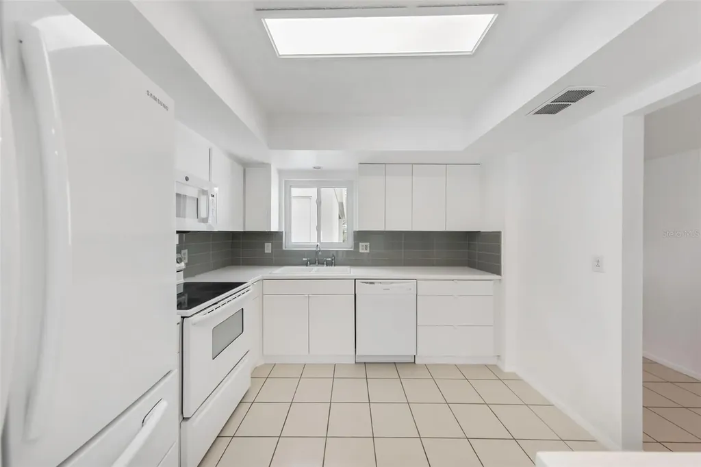 3915 Schwalbe Drive Sarasota FL 34235